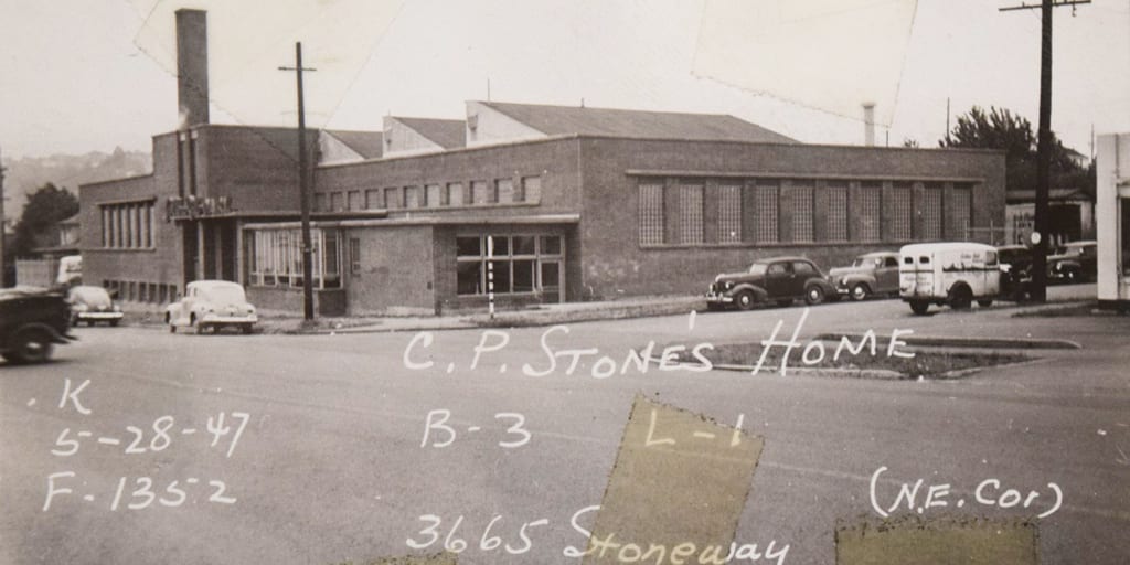 archival photo of exterior of 3665 Stone Way North circa 1947